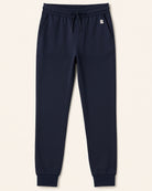 BREDDY’S RELAXED SWEATPANTS aus TENCEL™ in der Farbe Night Sky – nachhaltige Sweatpants im Studiofoto