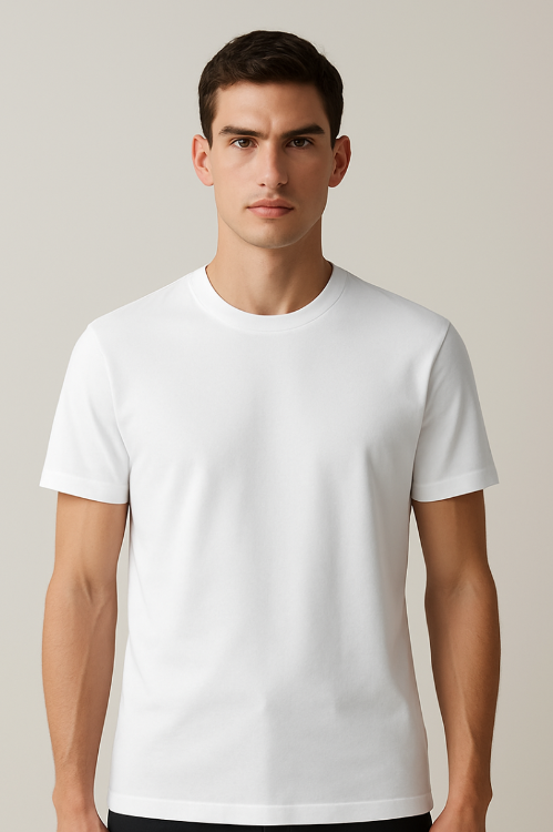 Produktaufnahme: Herren-T-Shirt von BREDDY’S im weißen aus TENCEL™ Material
