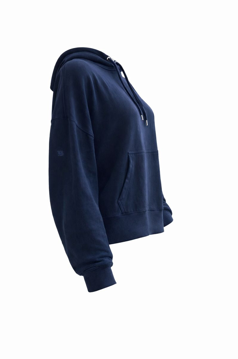BREDDY’S Tencel Hoodie: Optimales Feuchtigkeitsmanagement und sanfte Textur für empfindliche Haut