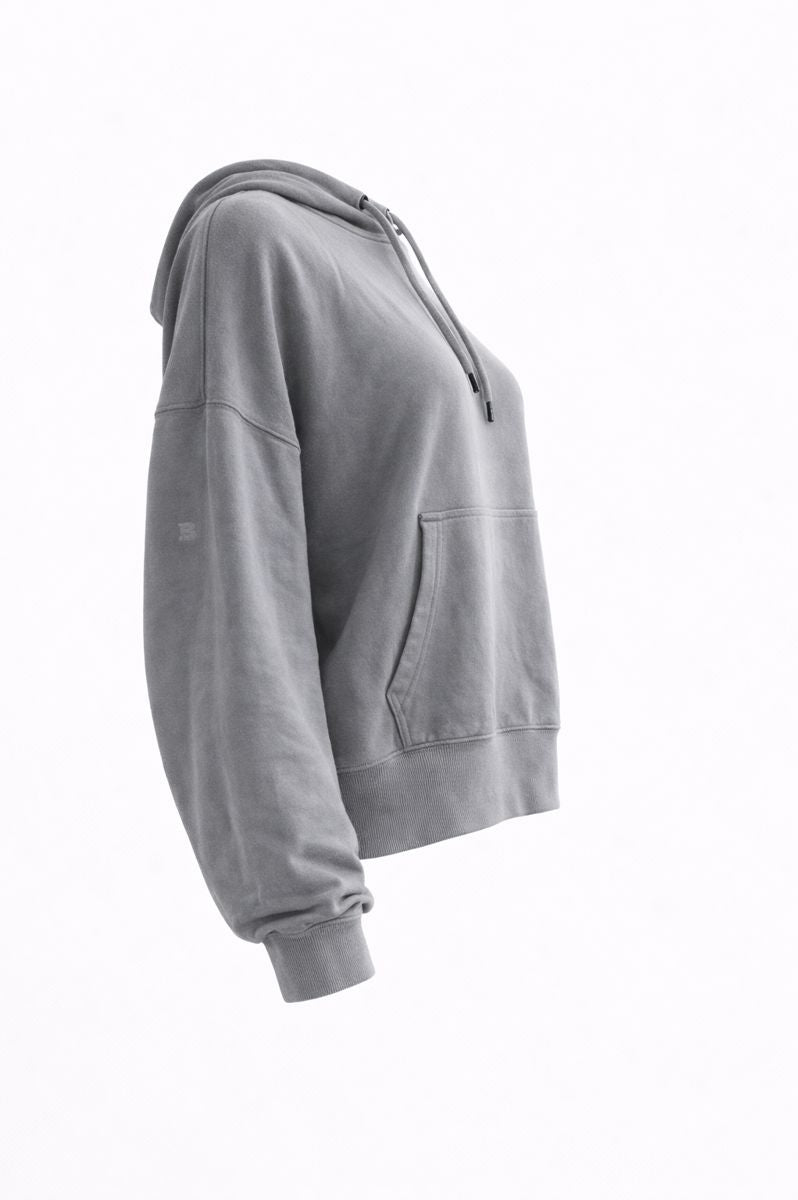 BREDDY’S Tencel Hoodie: Biologisch abbaubare Fasern kombiniert mit modernem, modernes Design.