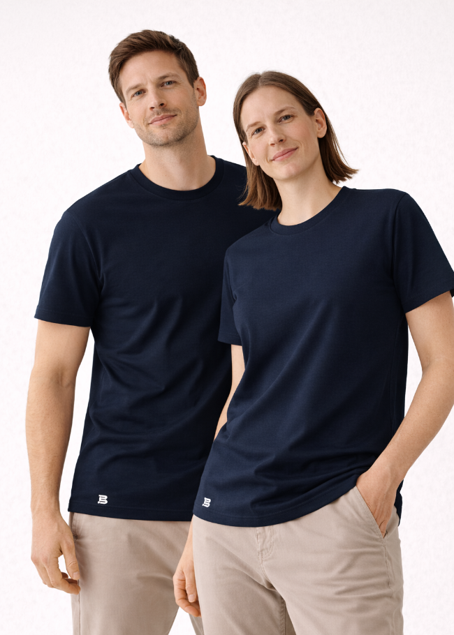 Unisex T-Shirts aus nachhaltigem Tencel im minimalistischen Design; die lockere Passform bietet optimalen Tragekomfort für Damen und Herren gleichermaßen