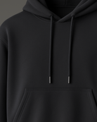 Detailaufnahme vom Halsausschnitt des BREDDY’S URBAN HOODIE aus TENCEL™