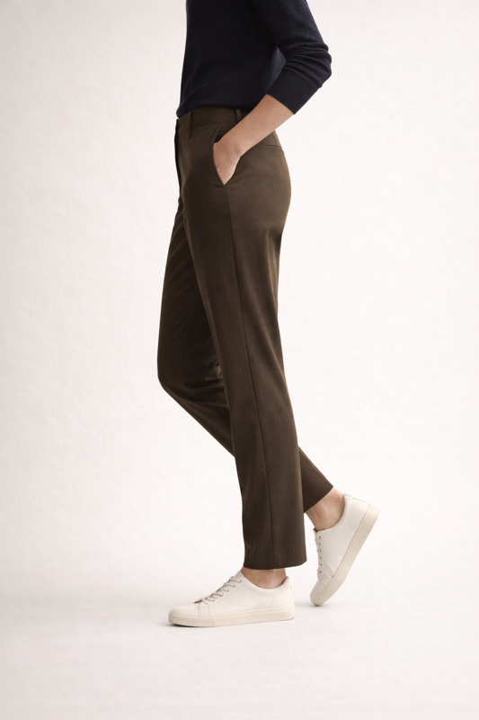 BREDDY’S CastorTech Performance Pants: Die smarte Wahl für Pendler dank hoher Flexibilität und Windschutz.